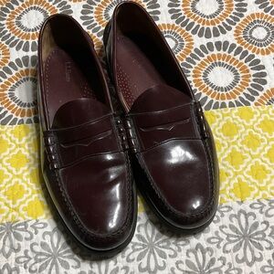 L.L. Bean Men's Penny Loafers in Deep Wine